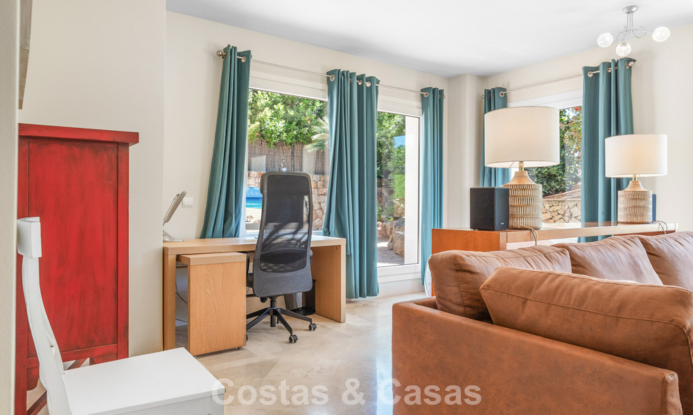 Spacieuse villa de style architectural espagnol moderne avec vue imprenable sur la mer à vendre à Manilva, Costa del Sol 800653