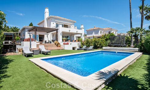 Spacieuse villa de style architectural espagnol moderne avec vue imprenable sur la mer à vendre à Manilva, Costa del Sol 800663