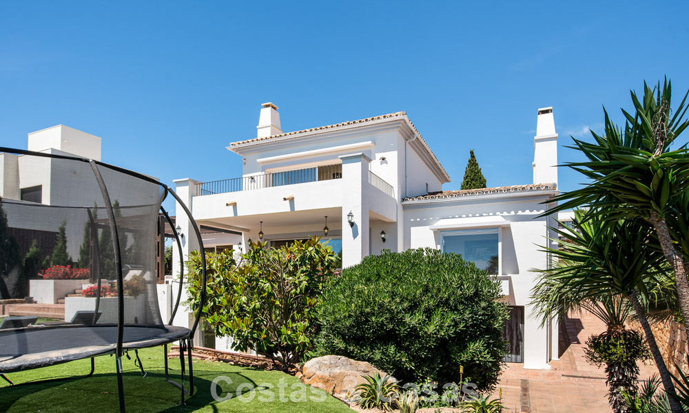 Spacieuse villa de style architectural espagnol moderne avec vue imprenable sur la mer à vendre à Manilva, Costa del Sol 800664