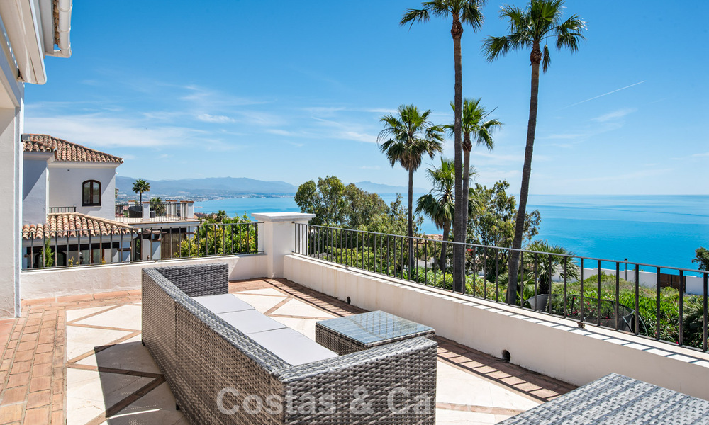 Spacieuse villa de style architectural espagnol moderne avec vue imprenable sur la mer à vendre à Manilva, Costa del Sol 800668