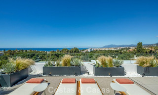 Villa de luxe haut de gamme au design minimaliste à vendre dans une résidence sécurisée à l’est du centre de Marbella 800685 