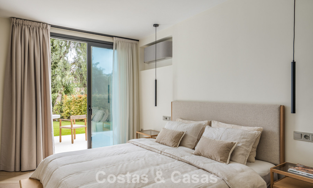 Villa de luxe entièrement rénovée à vendre dans la Vallée du Golf de Nueva Andalucía, Marbella 800739