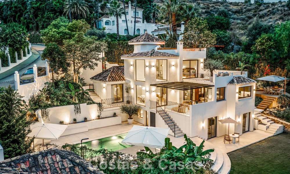 Villa de luxe entièrement rénovée à vendre dans la Vallée du Golf de Nueva Andalucía, Marbella 800742