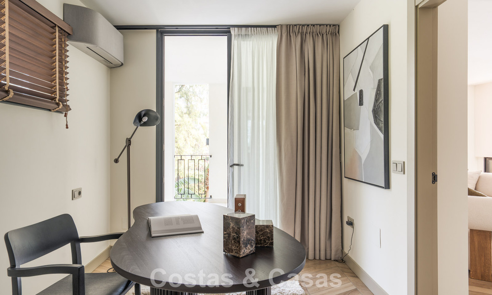Villa de luxe entièrement rénovée à vendre dans la Vallée du Golf de Nueva Andalucía, Marbella 800748