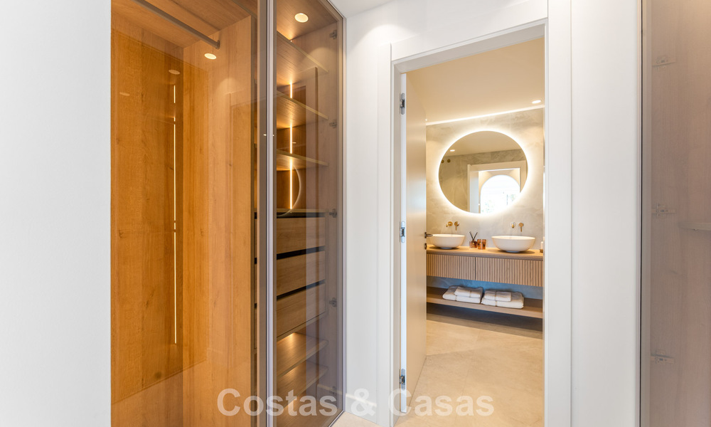 Penthouse duplex exclusif en front de mer à vendre sur la new golden mile entre Marbella et Estepona 800775