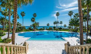 Appartement à vendre, en première ligne de plage au sein du complexe cinq étoiles Las Dunas Park, Marbella - Estepona 800869 