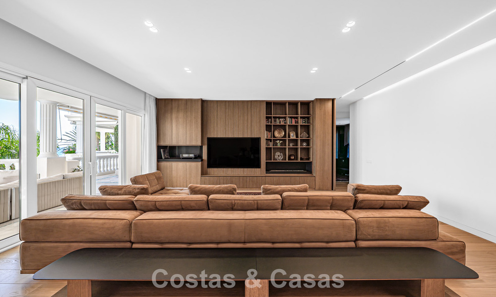 Appartement à vendre, en première ligne de plage au sein du complexe cinq étoiles Las Dunas Park, Marbella - Estepona 800876