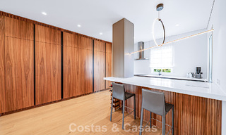 Appartement à vendre, en première ligne de plage au sein du complexe cinq étoiles Las Dunas Park, Marbella - Estepona 800878 