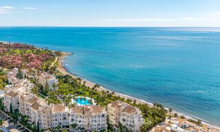Appartement à vendre, en première ligne de plage au sein du complexe cinq étoiles Las Dunas Park, Marbella - Estepona 800887 