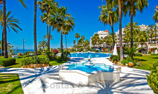 Appartement à vendre, en première ligne de plage au sein du complexe cinq étoiles Las Dunas Park, Marbella - Estepona 801017 