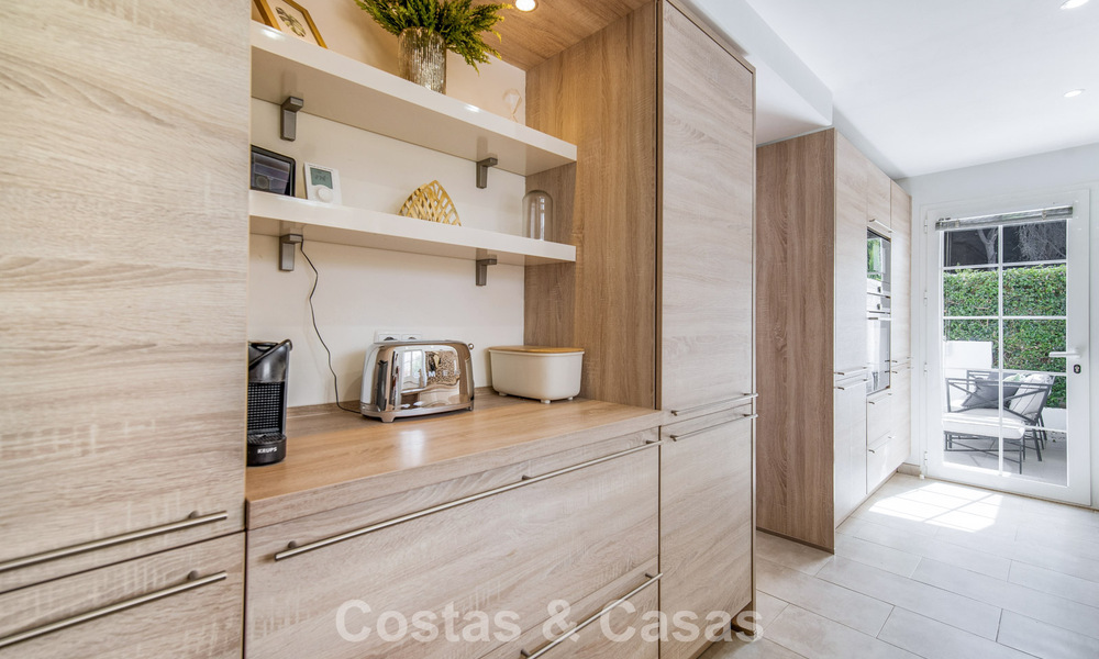 Maison de ville de 4 chambres à vendre avec vue sur la mer, en première ligne de plage sur la Golden Mile de Marbella 800829