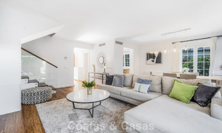 Maison de ville de 4 chambres à vendre avec vue sur la mer, en première ligne de plage sur la Golden Mile de Marbella 800835 