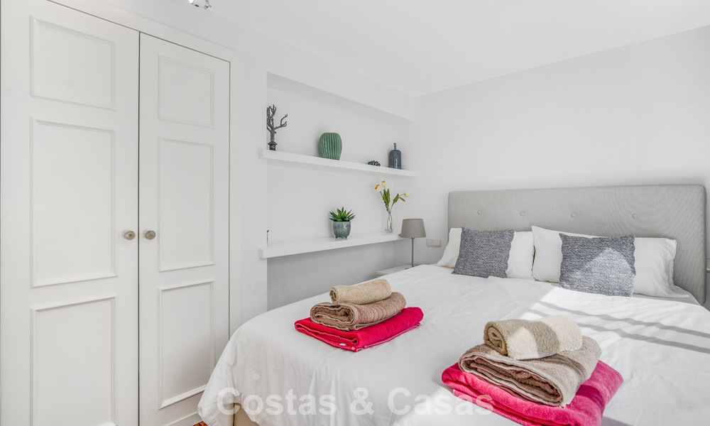 Maison de ville de 4 chambres à vendre avec vue sur la mer, en première ligne de plage sur la Golden Mile de Marbella 800854