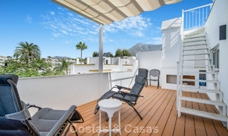Maison de ville de 4 chambres à vendre avec vue sur la mer, en première ligne de plage sur la Golden Mile de Marbella 800856 