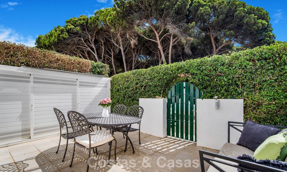 Maison de ville de 4 chambres à vendre avec vue sur la mer, en première ligne de plage sur la Golden Mile de Marbella 800863