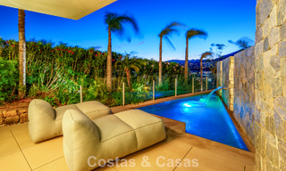 Villa contemporaine de luxe à vendre avec vues panoramiques sur la montagne et la mer à Nueva Andalucía, Marbella 800900 