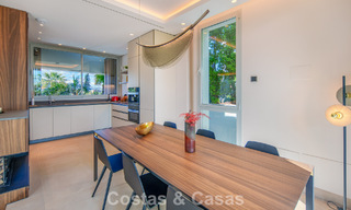 Villa contemporaine de luxe à vendre avec vues panoramiques sur la montagne et la mer à Nueva Andalucía, Marbella 800924 