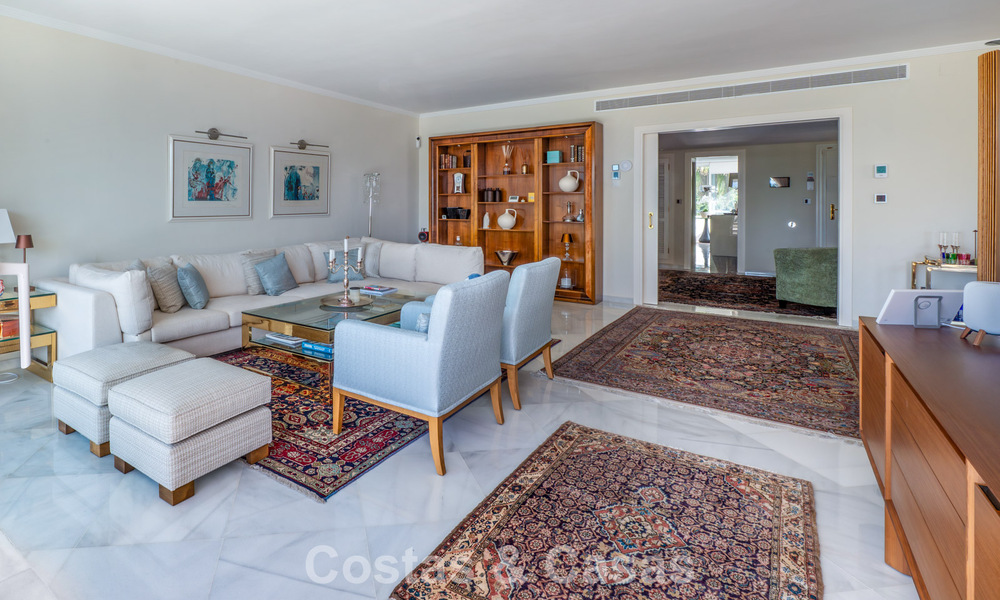 Penthouse duplex à vendre dans un complexe de golf très recherché á Nueva Andalucía, Marbella 800959
