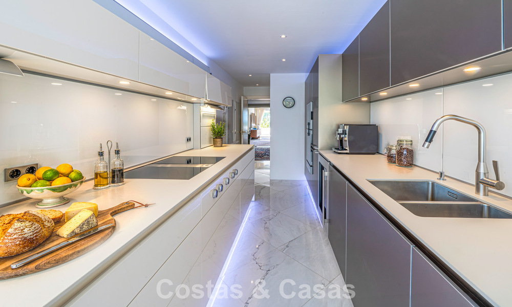 Penthouse duplex à vendre dans un complexe de golf très recherché á Nueva Andalucía, Marbella 800966