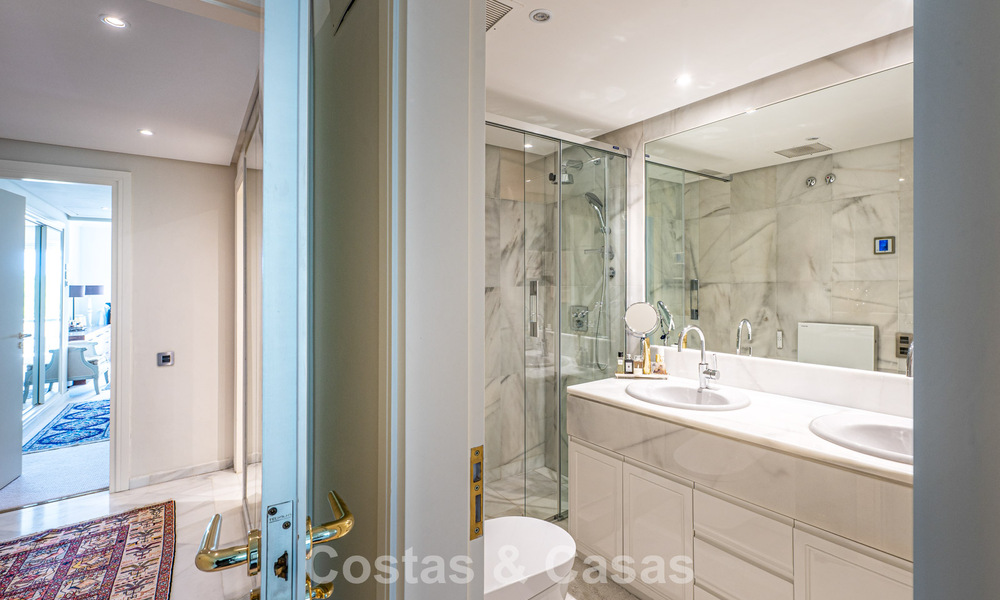 Penthouse duplex à vendre dans un complexe de golf très recherché á Nueva Andalucía, Marbella 800978