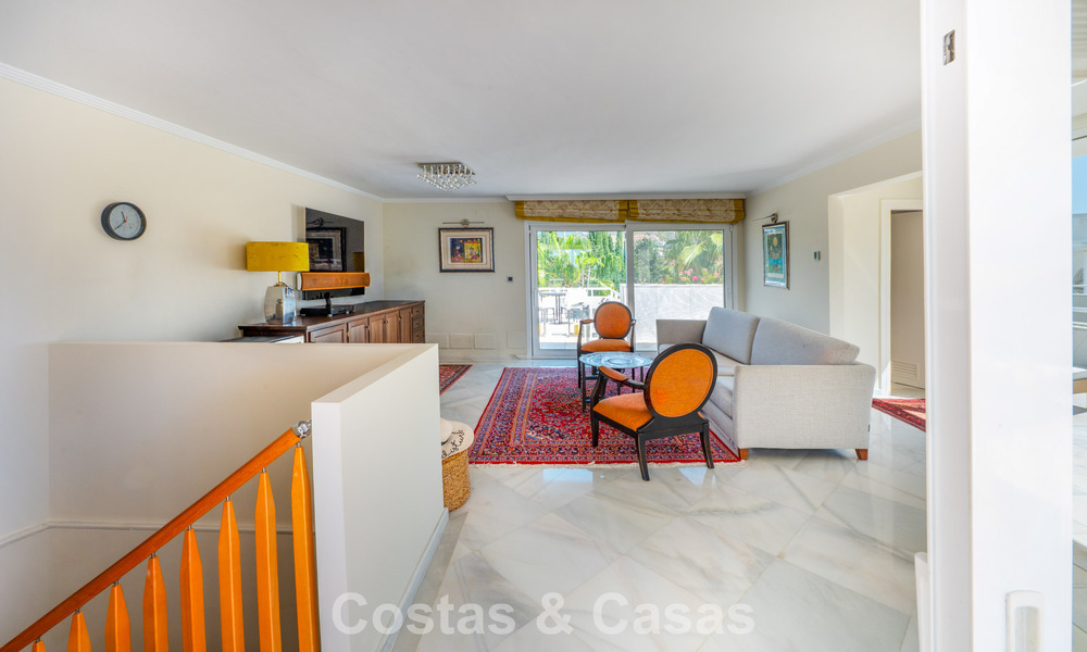 Penthouse duplex à vendre dans un complexe de golf très recherché á Nueva Andalucía, Marbella 800995