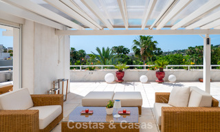 Penthouse duplex à vendre dans un complexe de golf très recherché á Nueva Andalucía, Marbella 801003 