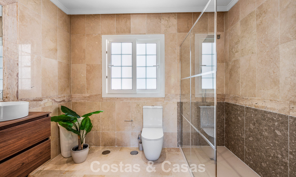 Spacieuse maison à vendre dans une petite urbanisation sécurisée au cœur du très recherché Nueva Andalucía, Marbella 801120