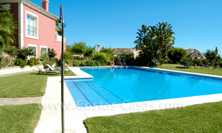 Spacieuse maison à vendre dans une petite urbanisation sécurisée au cœur du très recherché Nueva Andalucía, Marbella 801458 
