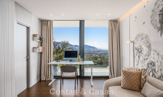 Impressionnante villa de luxe à l’architecture minimaliste moderne à vendre dans les collines de Marbella Est 801132 