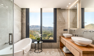 Impressionnante villa de luxe à l’architecture minimaliste moderne à vendre dans les collines de Marbella Est 801134 