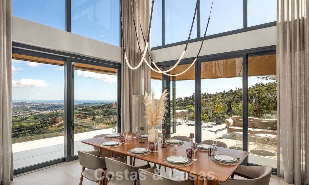 Impressionnante villa de luxe à l’architecture minimaliste moderne à vendre dans les collines de Marbella Est 801141