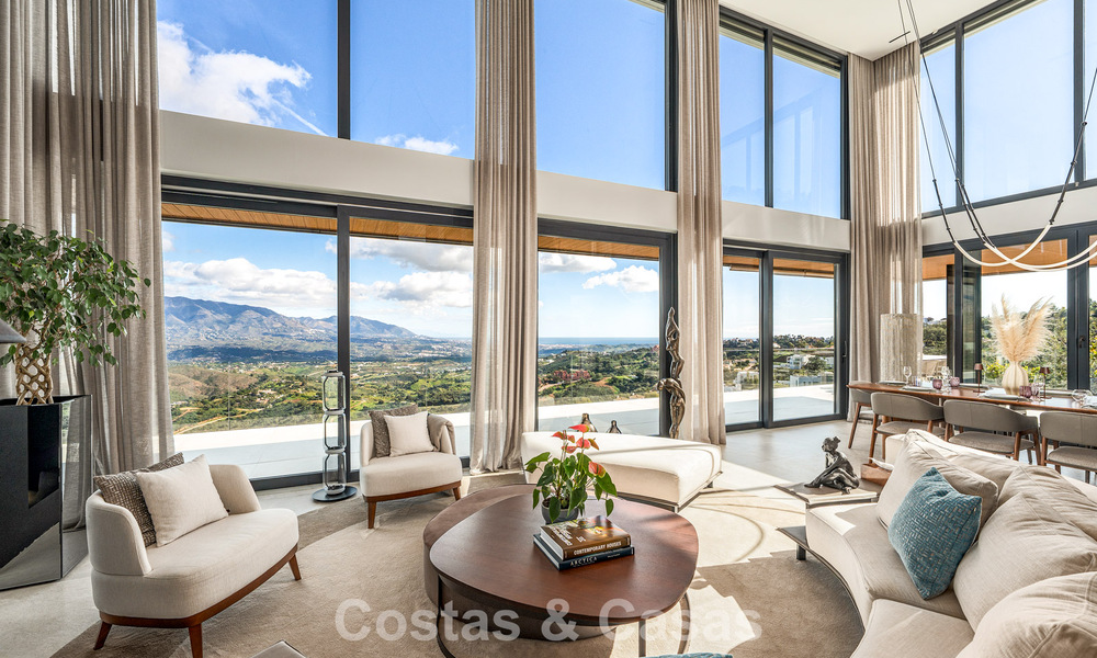 Impressionnante villa de luxe à l’architecture minimaliste moderne à vendre dans les collines de Marbella Est 801142