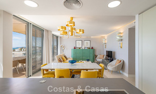 Penthouse exclusif avec une vue mer ouverte spectaculaire à vendre en bord de mer à Estepona 801258 