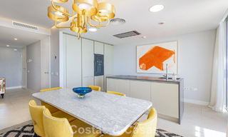 Penthouse exclusif avec une vue mer ouverte spectaculaire à vendre en bord de mer à Estepona 801262 
