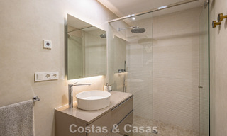 Penthouse exclusif avec une vue mer ouverte spectaculaire à vendre en bord de mer à Estepona 801271 
