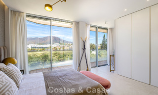 Penthouse exclusif avec une vue mer ouverte spectaculaire à vendre en bord de mer à Estepona 801274 