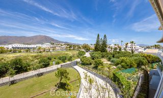 Penthouse exclusif avec une vue mer ouverte spectaculaire à vendre en bord de mer à Estepona 801278 