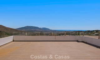 Villa de luxe contemporaine à l’architecture moderne épurée avec vues imprenables à vendre à Marbella Est 801162 