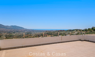 Villa de luxe contemporaine à l’architecture moderne épurée avec vues imprenables à vendre à Marbella Est 801163 