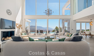 Villa de luxe contemporaine à l’architecture moderne épurée avec vues imprenables à vendre à Marbella Est 801186 