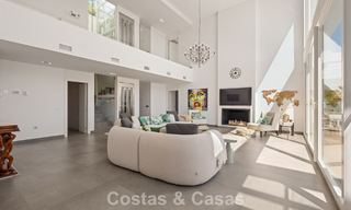 Villa de luxe contemporaine à l’architecture moderne épurée avec vues imprenables à vendre à Marbella Est 801190 