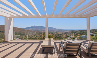 Villa de luxe contemporaine à l’architecture moderne épurée avec vues imprenables à vendre à Marbella Est 801235 