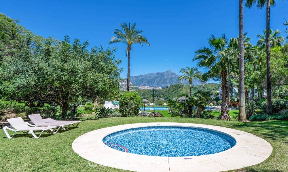 Appartement lumineux, contemporain et rénové avec vue mer à vendre dans les collines de La Quinta, Marbella - Benahavís 801294