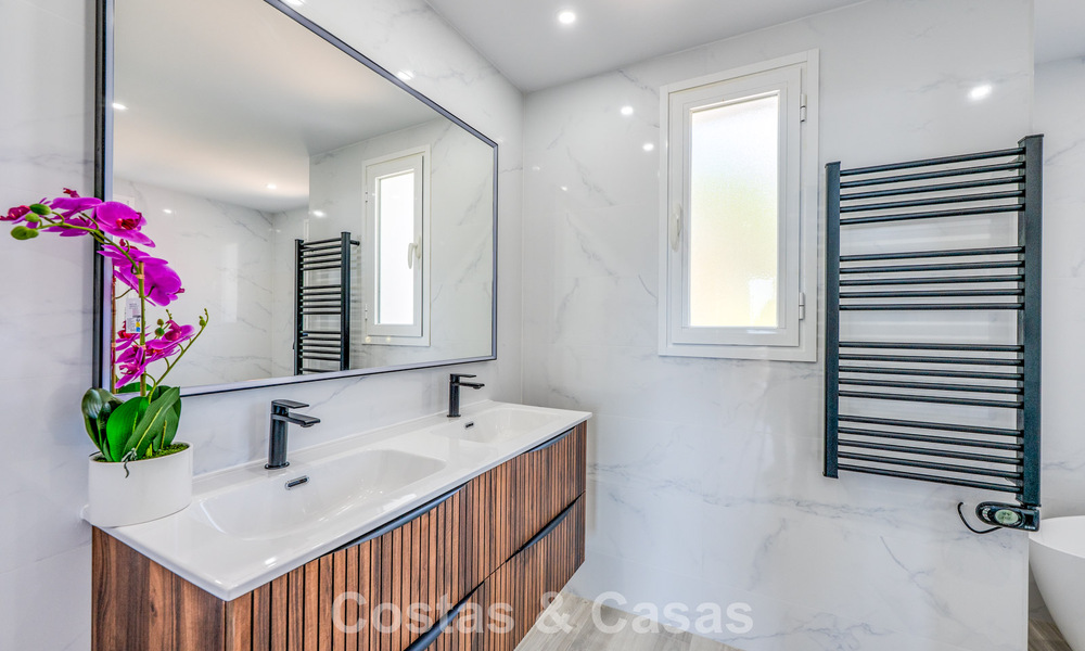 Appartement lumineux, contemporain et rénové avec vue mer à vendre dans les collines de La Quinta, Marbella - Benahavís 801303