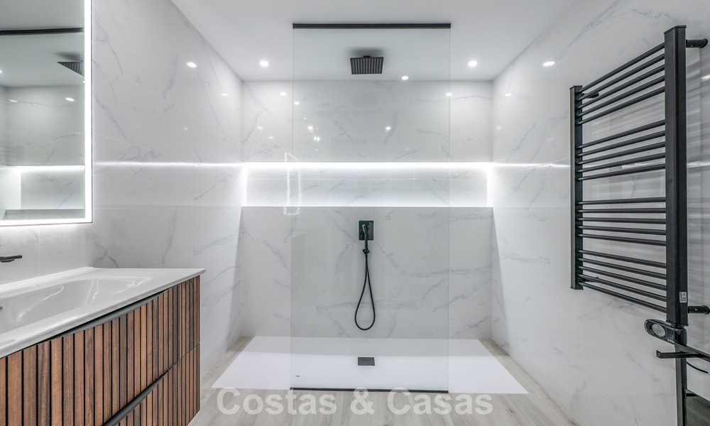 Appartement lumineux, contemporain et rénové avec vue mer à vendre dans les collines de La Quinta, Marbella - Benahavís 801311