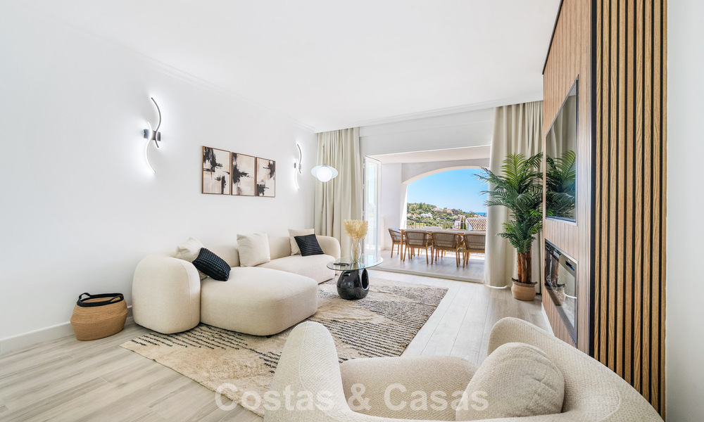 Appartement lumineux, contemporain et rénové avec vue mer à vendre dans les collines de La Quinta, Marbella - Benahavís 801321
