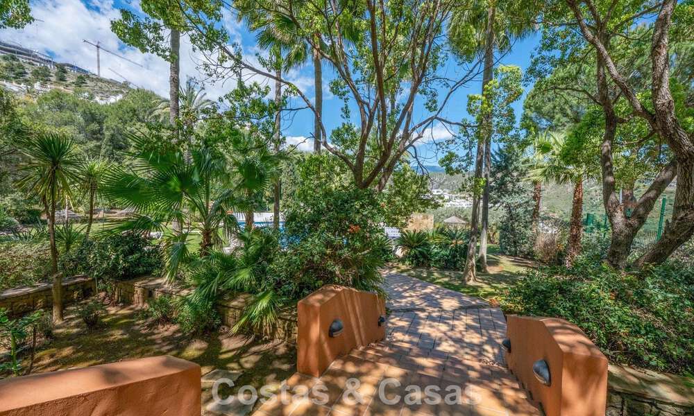 Appartement lumineux, contemporain et rénové avec vue mer à vendre dans les collines de La Quinta, Marbella - Benahavís 801332