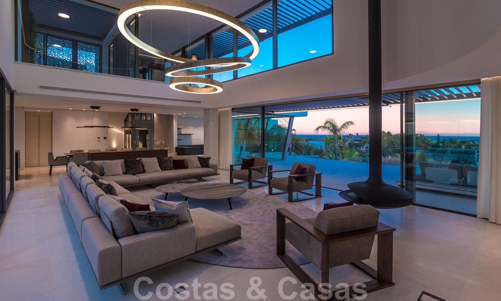 Villa moderne de luxe, prête à emménager, à vendre avec vue à La Quinta, une urbanisation de golf à Marbella - Benahavís 801032
