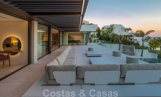 Villa moderne de luxe, prête à emménager, à vendre avec vue à La Quinta, une urbanisation de golf à Marbella - Benahavís 801033 