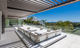 Villa moderne de luxe, prête à emménager, à vendre avec vue à La Quinta, une urbanisation de golf à Marbella - Benahavís 801037 